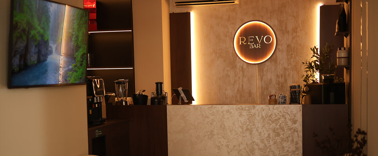 REVO Moves - The Club
